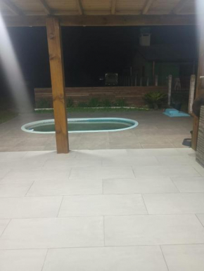 Chalé com piscina